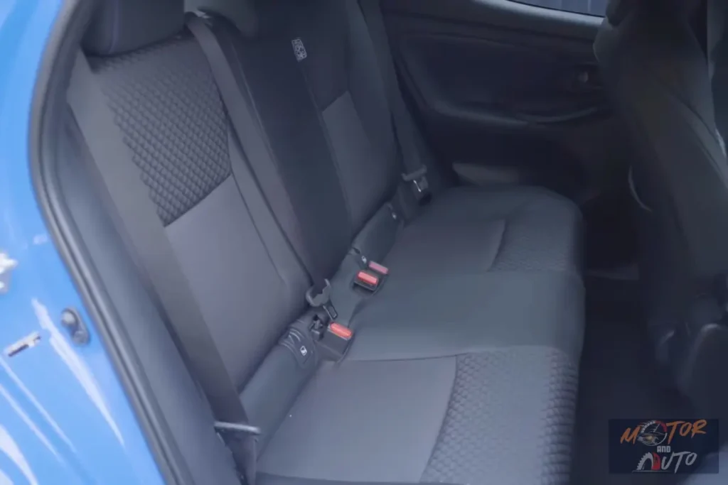 Toyota Yaris Hybride Achterstoelen