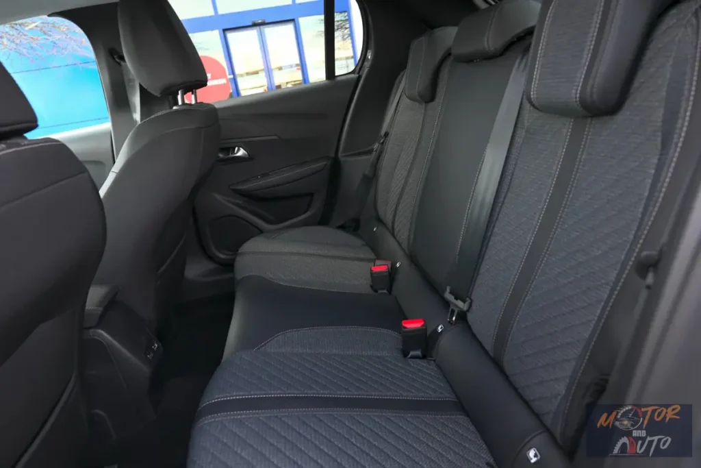 Peugeot 208 hatchback Achterstoelen