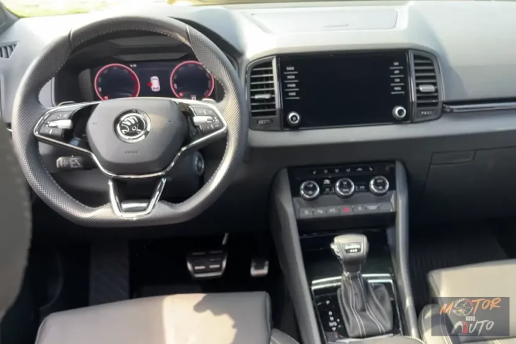 Skoda Karoq SUV Dashboardindeling en Middenconsole