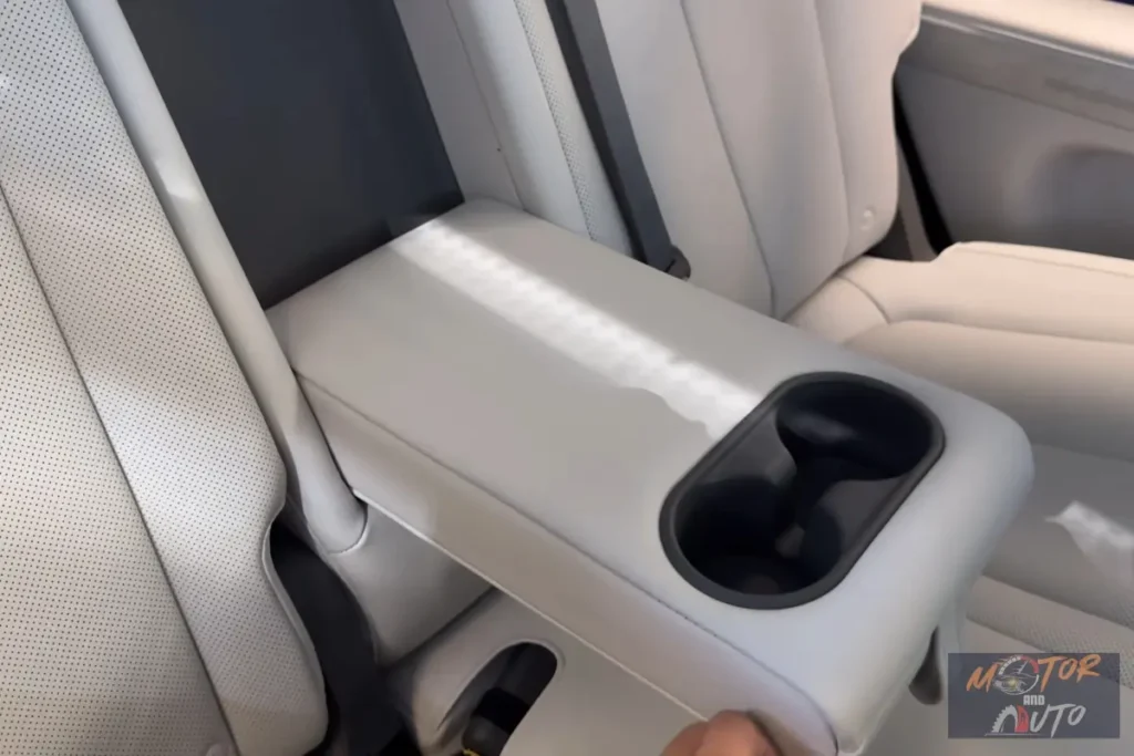 Hyundai Ioniq 5 Achterstoelen Armleuning met Bekerhouders