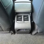 2025 Renault Scenic E-Tech Elektrisch Achterste ventilatieroosters en USB-C oplaadpoorten