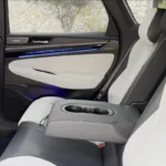2025 Volkswagen ID.7 Tourer Achterstoelen Armleuning met Bekerhouders