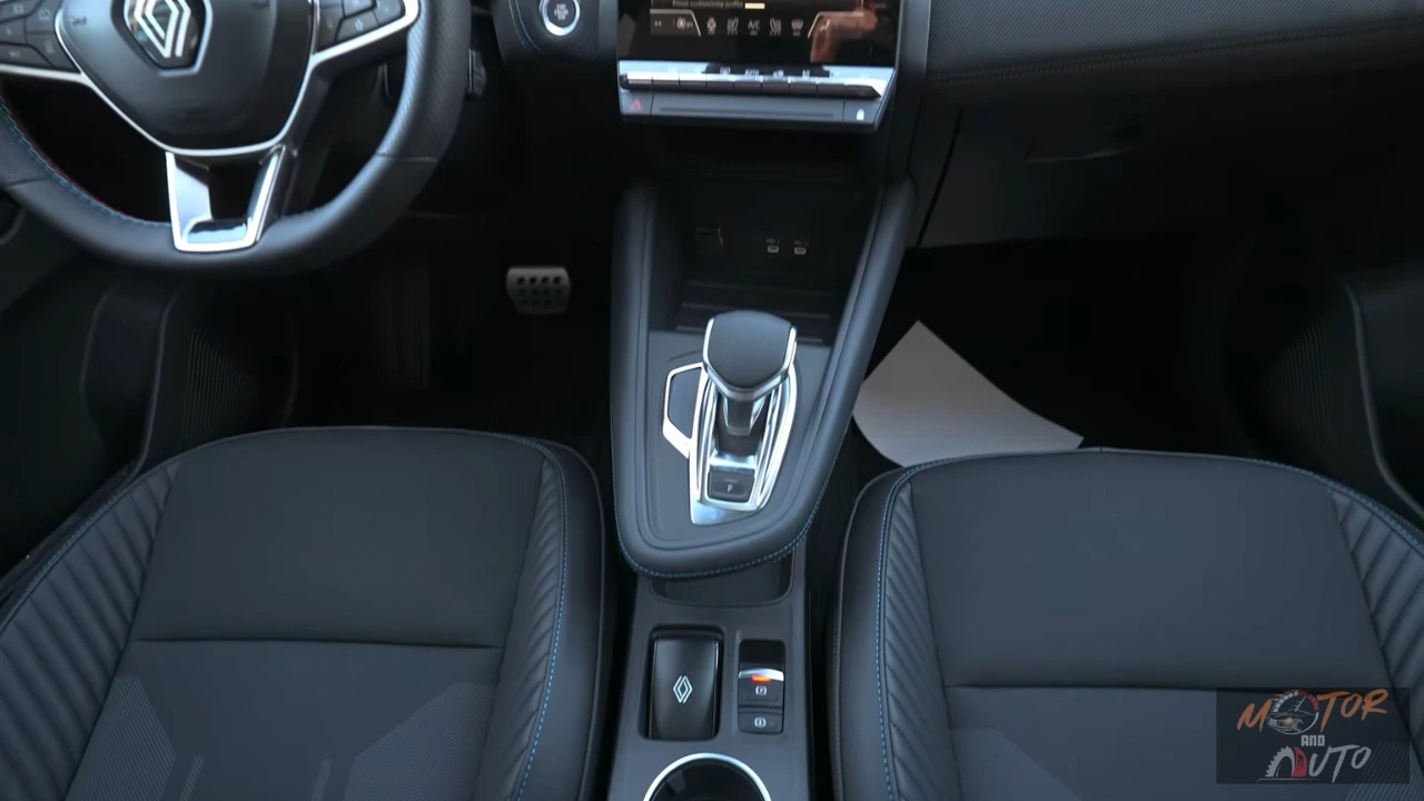 2025 Renault Captur Middenconsole en Versnellingspook Detail