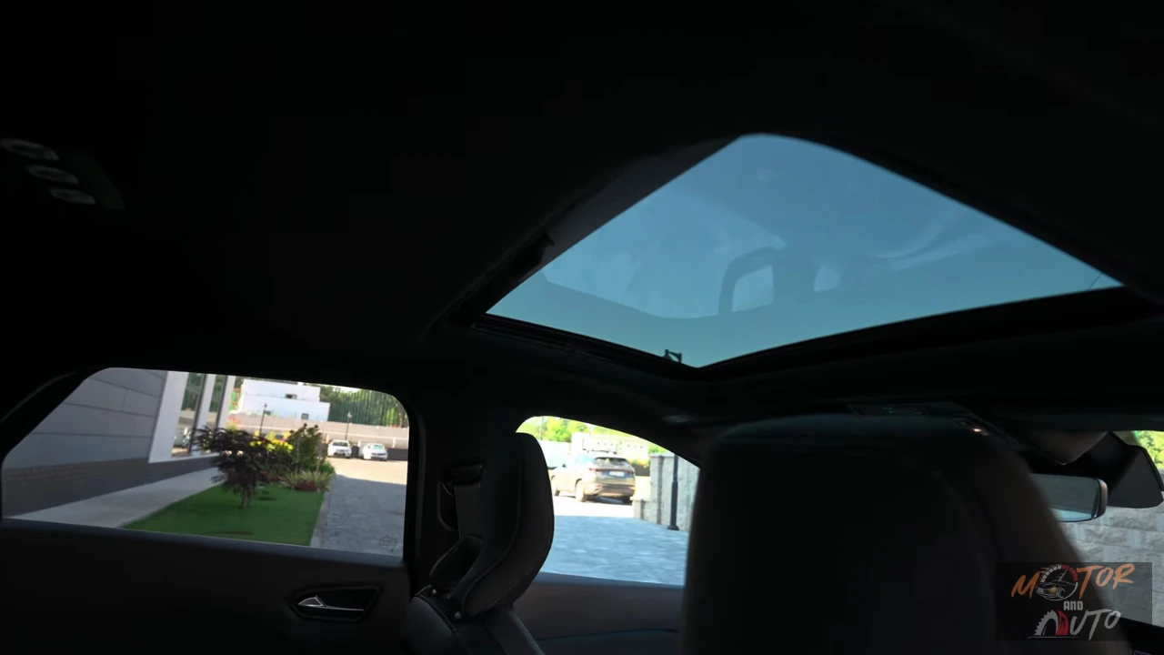 2025 Renault Captur Panoramisch Schuifdak Interieur Zicht