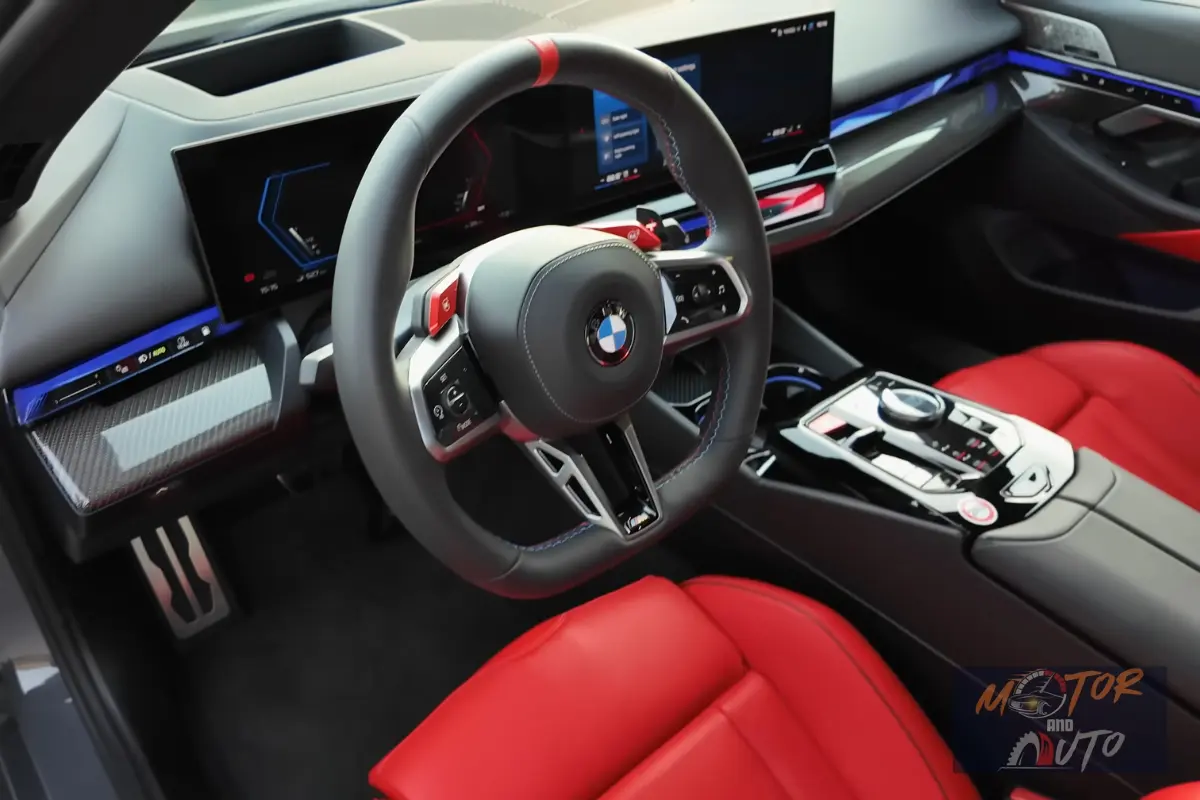 BMW M5 Sedan Interieur