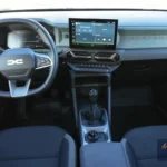 DACIA DUSTER dashboardindeling en middenconsole