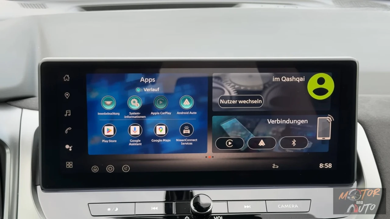 Infotainment touchscreen van 2025 Nissan Qashqai met apps-menu met Apple CarPlay, Android Auto, Google Maps en connectiviteitsfuncties
