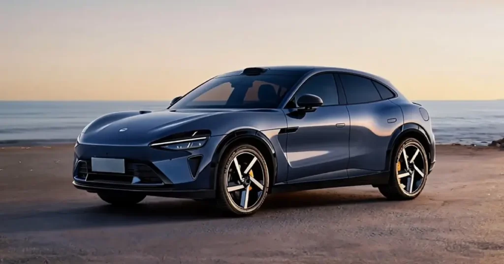 Xiaomi YU7 elektrische SUV in metallic blauw, met zijn sportieve voorkant, LED-koplampen en aerodynamische carrosserielijnen met opvallende vijfspaaks velgen