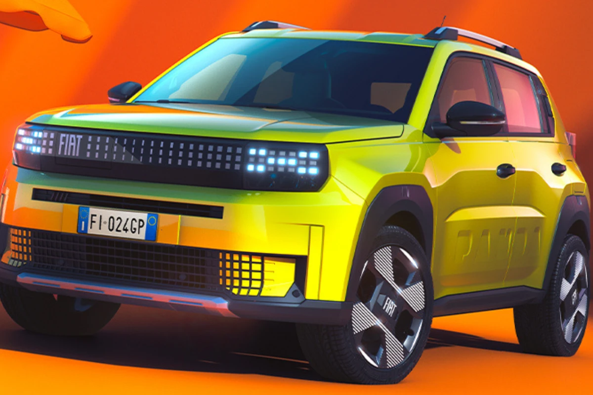 De volledig nieuwe 2025 Fiat Grande Panda toont zijn kenmerkende LED-matrix grille en moderne SUV-styling in levendig geel