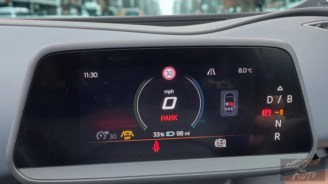 De 2025 CUPRA Tavascan's 5,3-inch digitaal instrumentencluster
