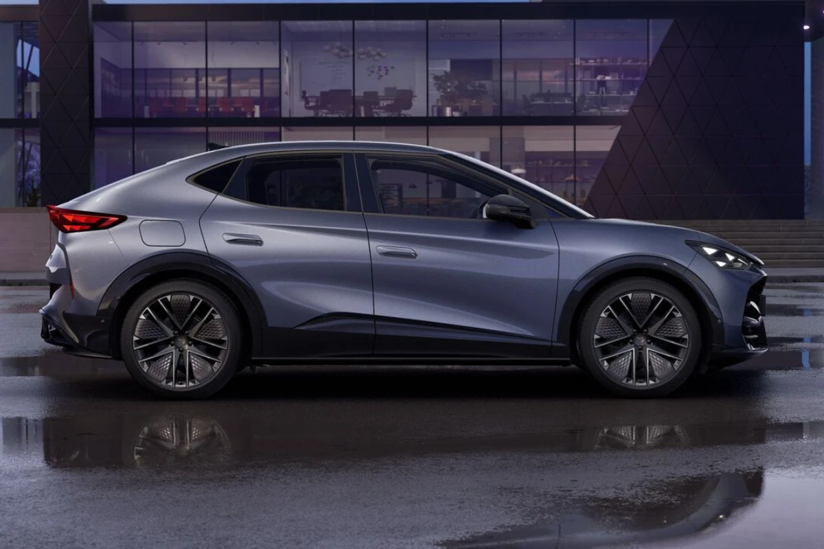 2025 CUPRA Tavascan Tavascan Blue kleur
