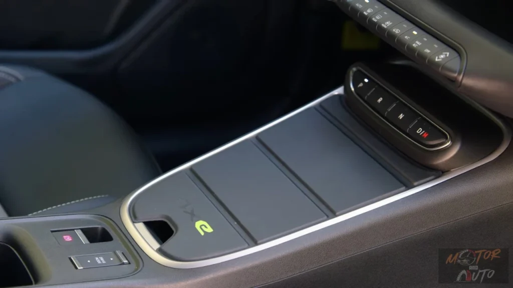 2025 Jeep Avenger Middenconsole