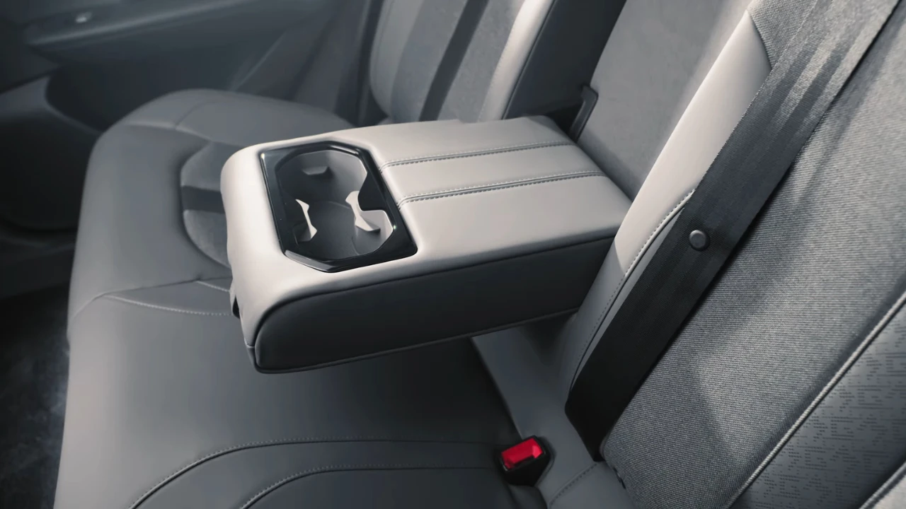 2025 MG S5 EV Achter Middenarmsteun