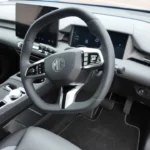2025 MG S5 EV Bestuurderscockpit