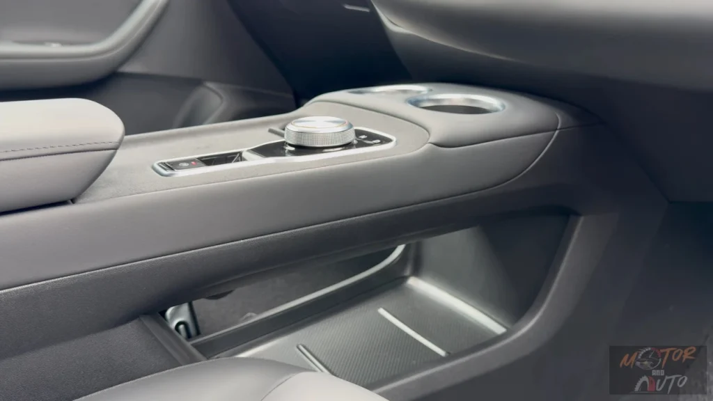 2025 MG S5 EV Middenconsole Opbergruimte