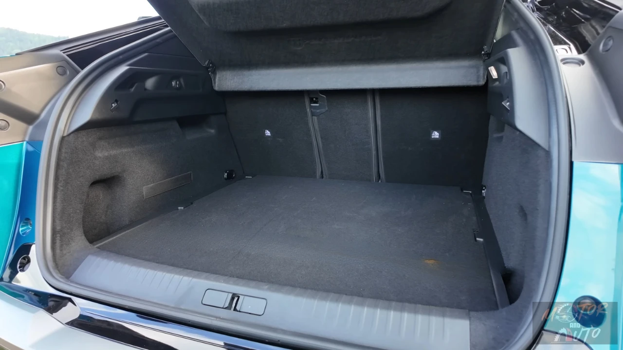 2025 Peugeot E-3008 Dual Motor - 470-Liter Bagageruimte