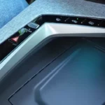 2025 Peugeot E-3008 Dual Motor - Bedieningselementen middenconsole