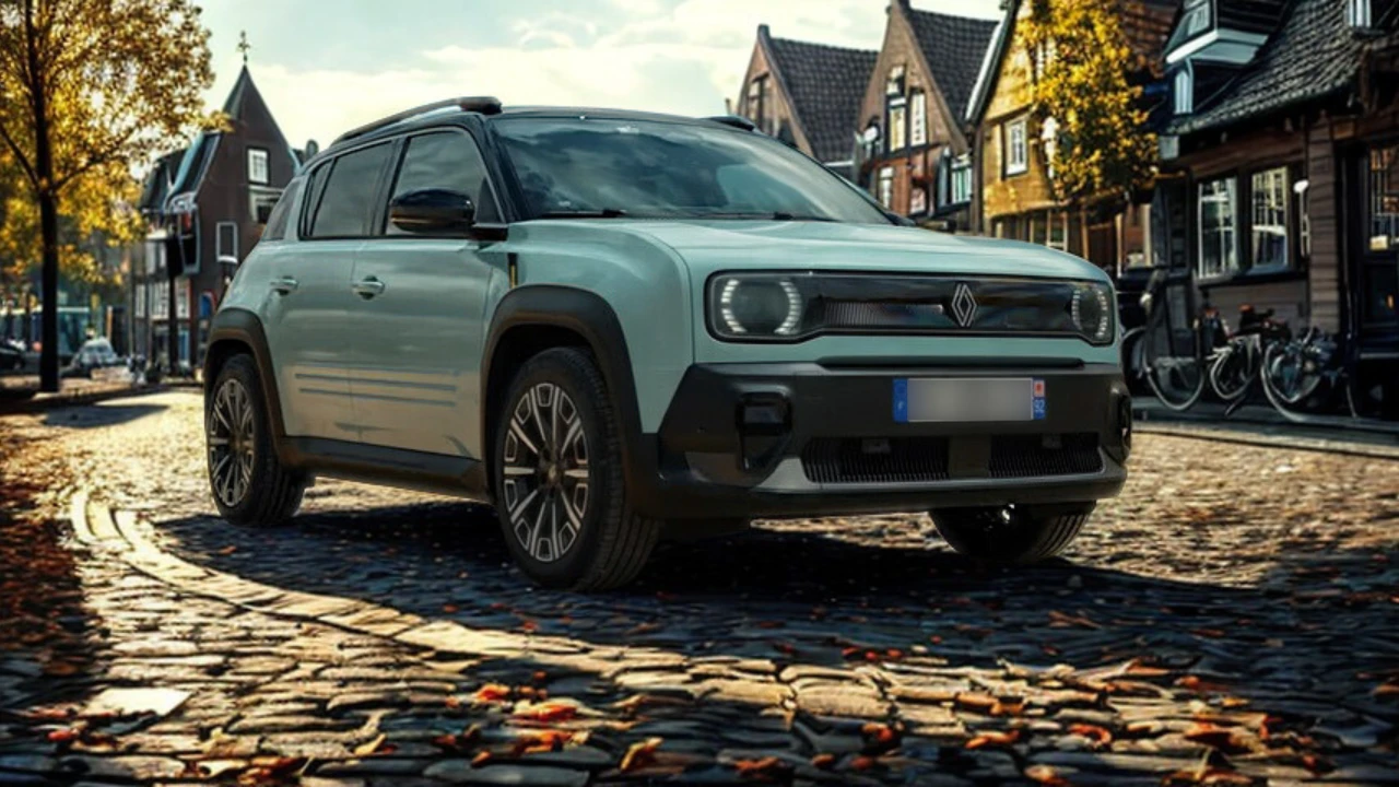 Driekwart aanzicht van de lichtblauwe 2025 Renault 4 E-Tech Electric met zijn 18-inch lichtmetalen velgen en kenmerkende carrosserie