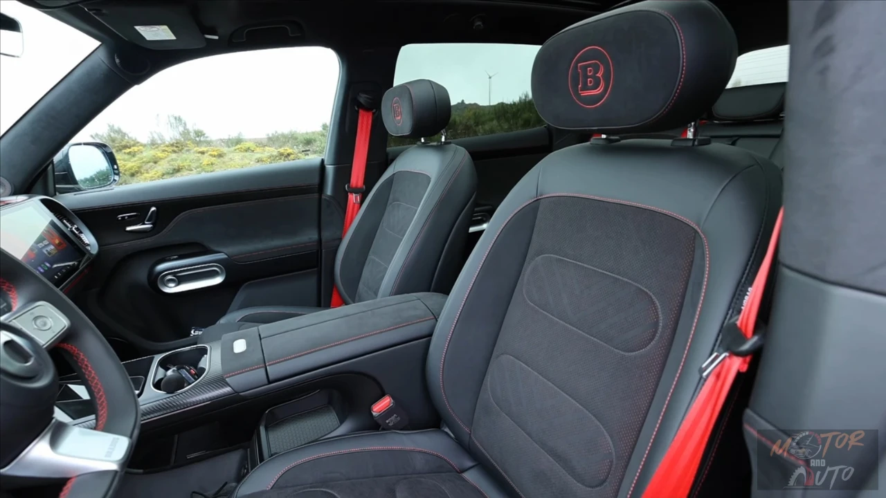 2025 Smart #5 BRABUS Interieur Voorcabine met Rode Accent Stiksels