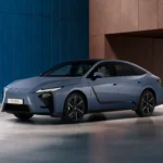 2026 Lexus ES 500e Elektrische Sedan Vooraanzicht