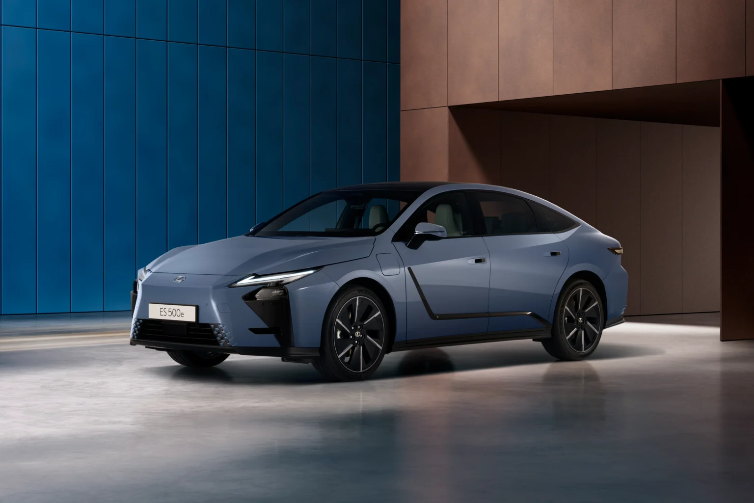 2026 Lexus ES 500e Elektrische Sedan Vooraanzicht
