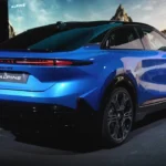 Alpine A390 GTS achter driekwart aanzicht met LED lichtbalk en performance styling details