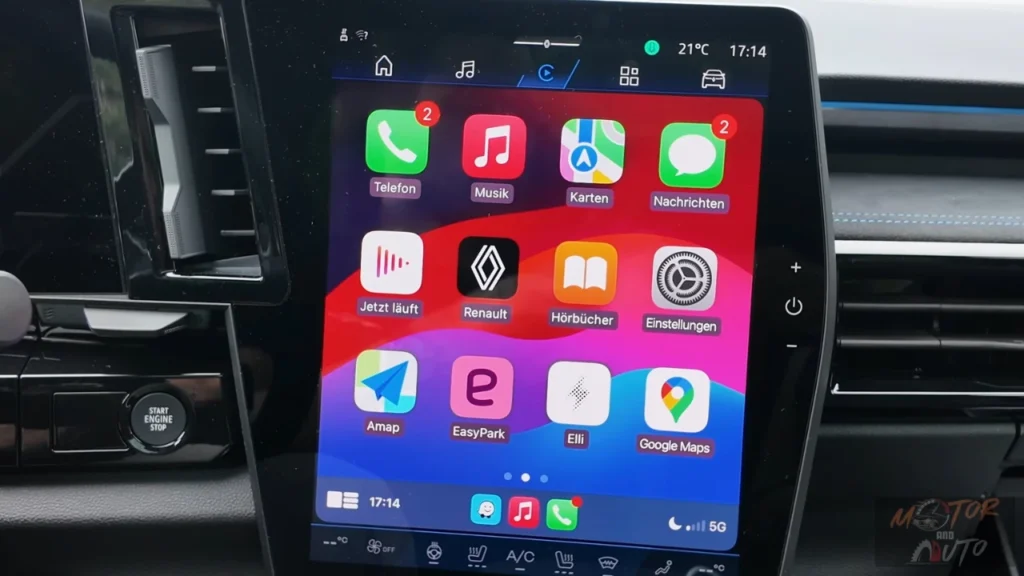 Het OpenR Link systeem van de 2025 Renault Austral toont de apps interface met Google Play Store integratie, inclusief navigatie, muziek en communicatie apps.