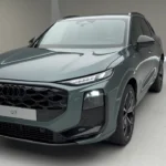 2025 Audi Q3 Exterieur - Sage Groen met Singleframe Grille