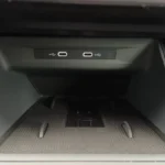 2025 Cupra Leon Draadloos Laden en USB Poorten