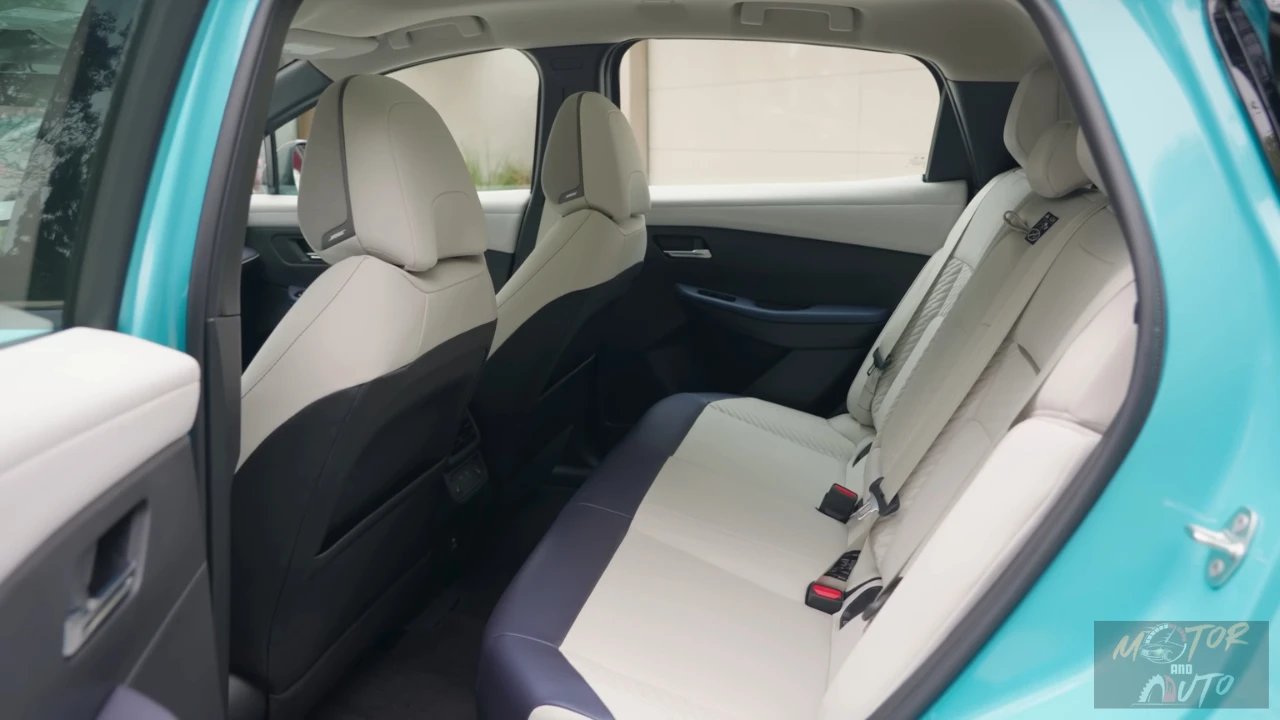 2026 Nissan Leaf Achterbank Ruimte