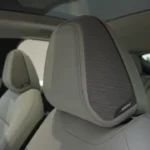 2026 Nissan Leaf Bose Hoofdsteun Speaker Technologie