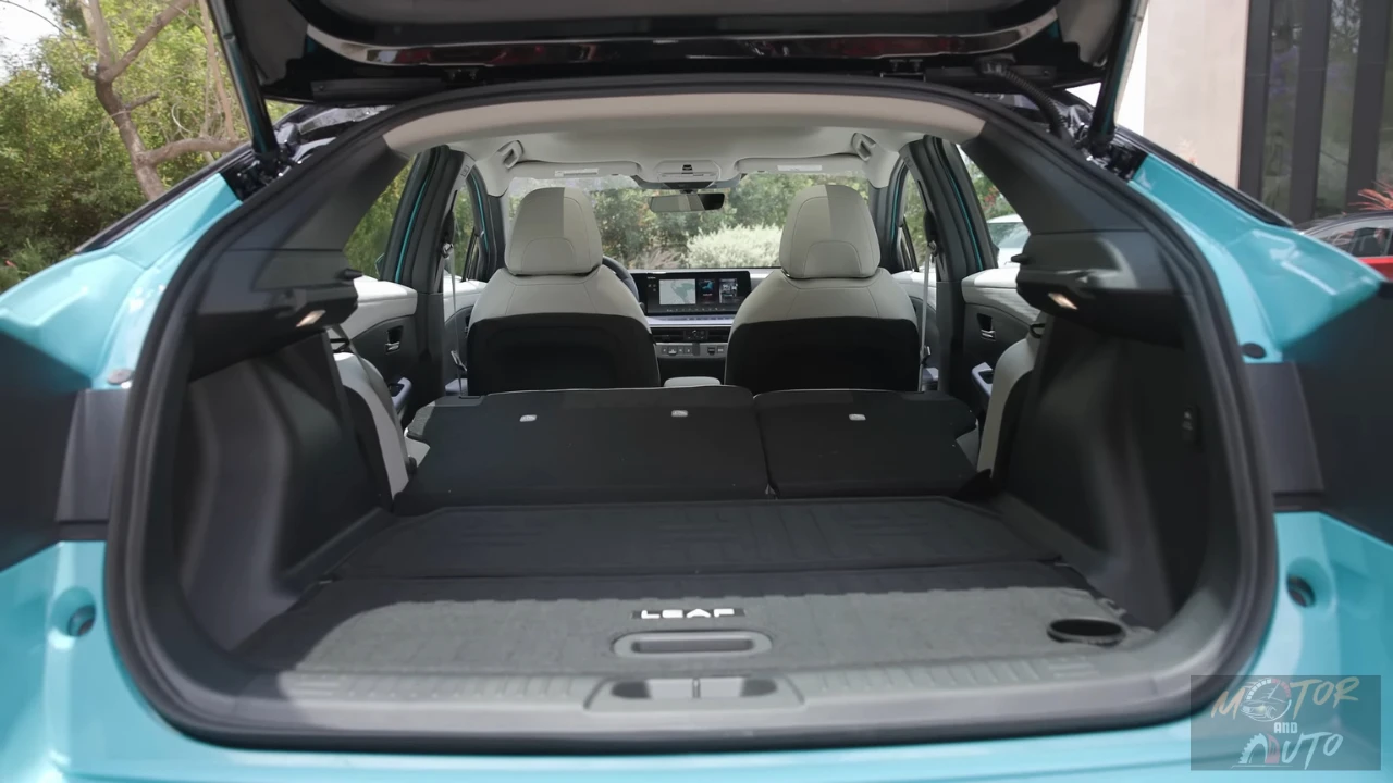 2026 Nissan Leaf Uitgebreide Bagageruimte met Neergeklapte Achterstoelen