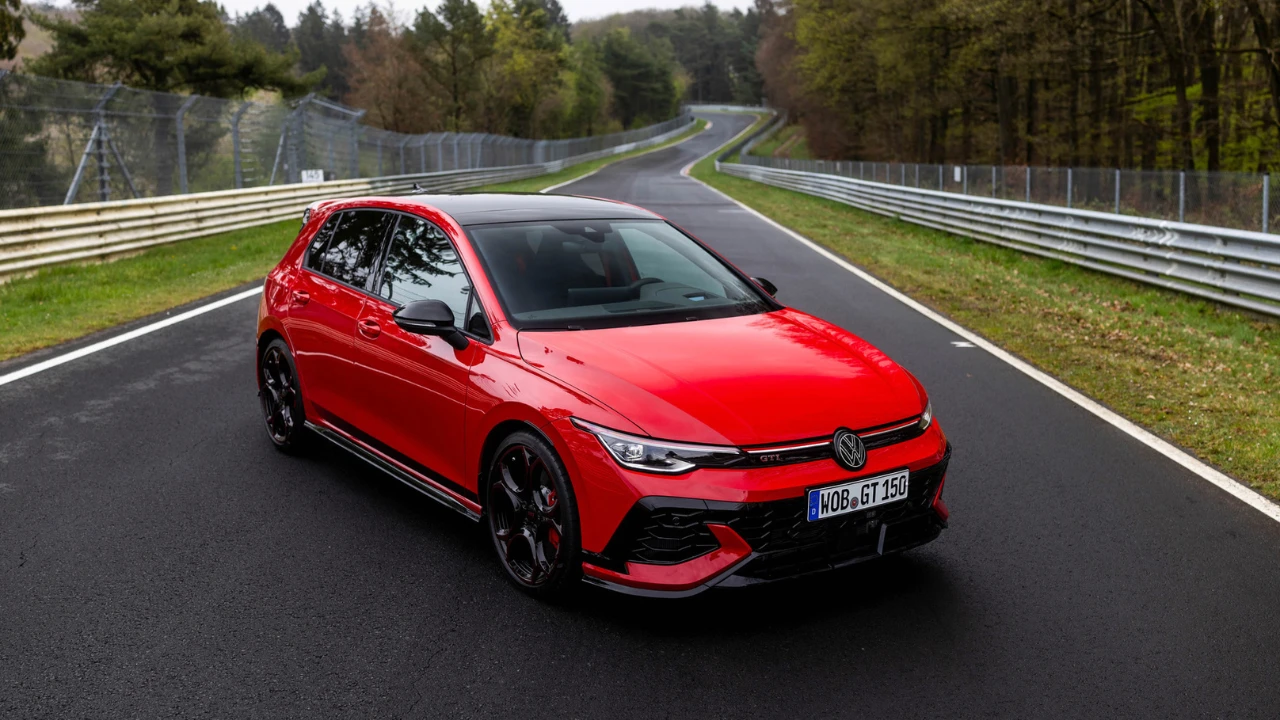 Golf GTI Edition 50 Verovert de Nürburgring Nordschleife Waar Het de 746.13 Record Zette