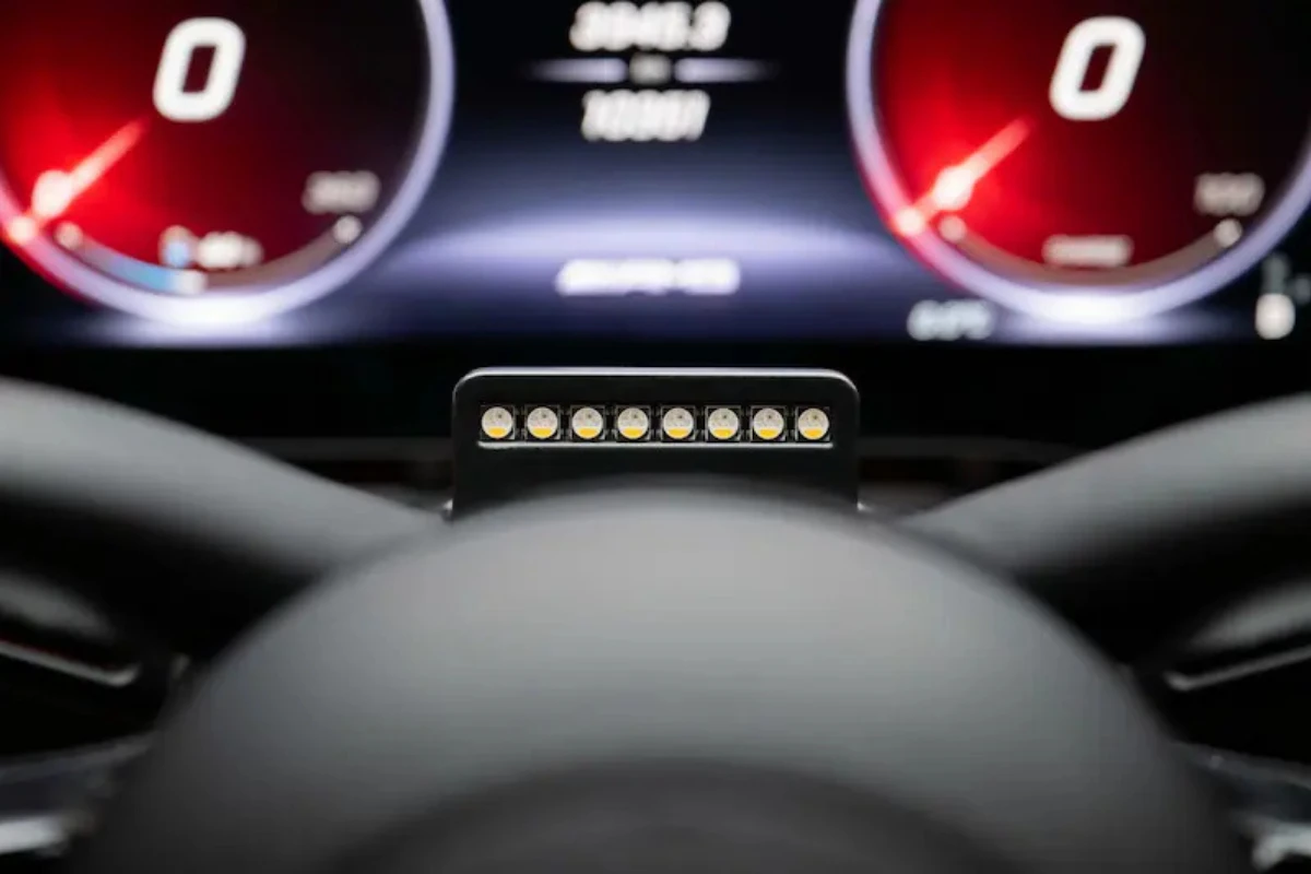 Mercedes-AMG GT XX Concept Stuurwiel Detail met Schakel Lichten Array