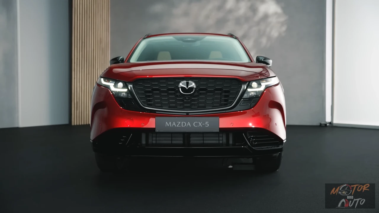 2026 Mazda CX-5 Compleet Vooraanzicht in Prachtige Soul Red Crystal