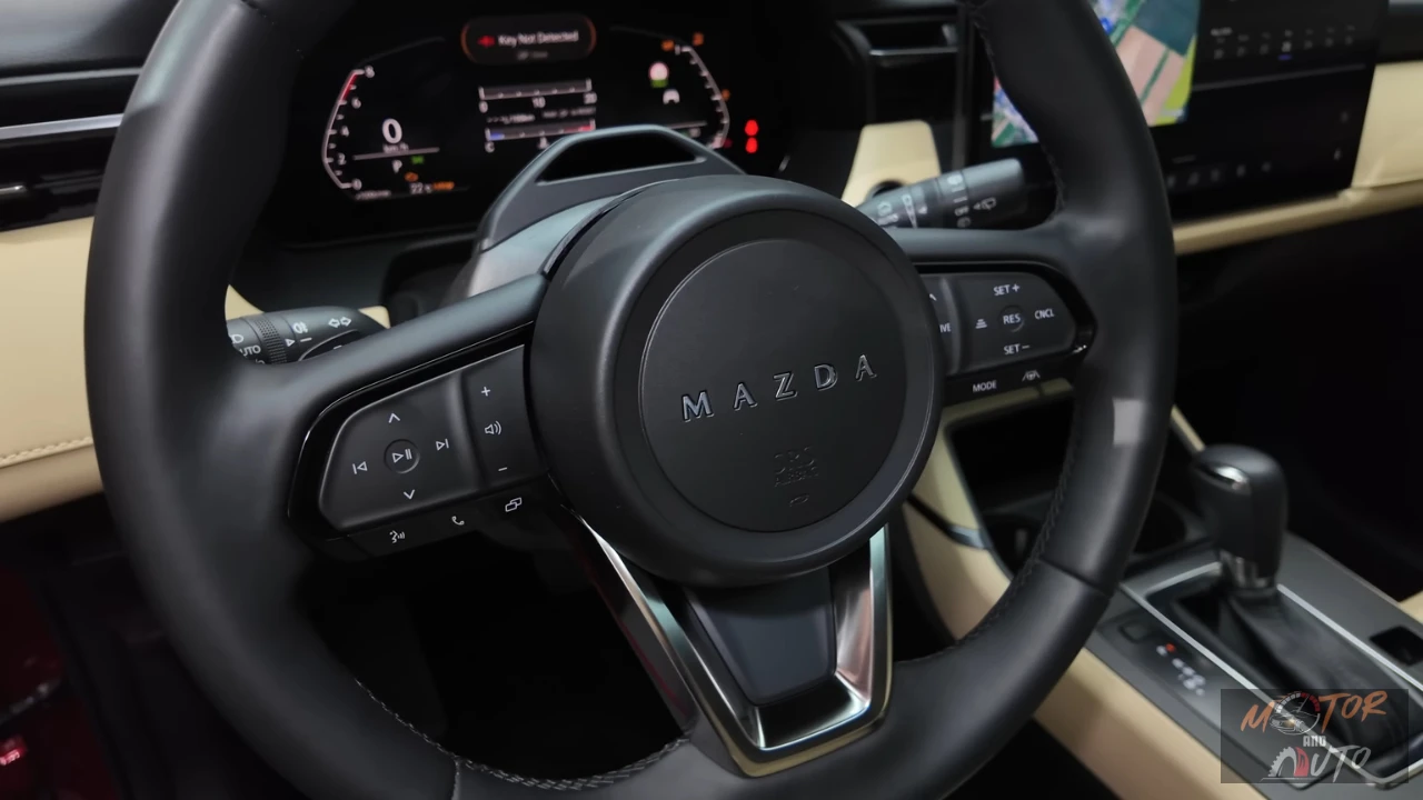 2026 Mazda CX-5 Stuurwiel met Geïntegreerde Bedieningselementen