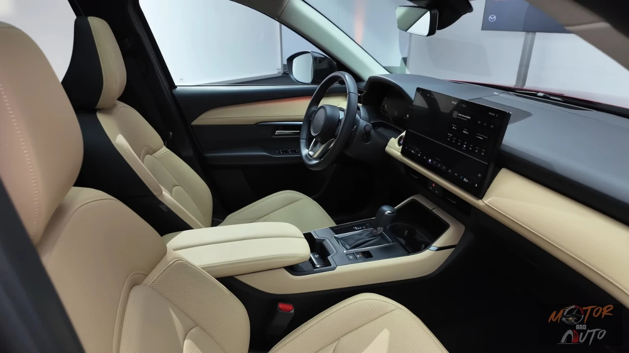 2026 Mazda CX-5 Zij-interieur Zicht met Ruim Ontwerp