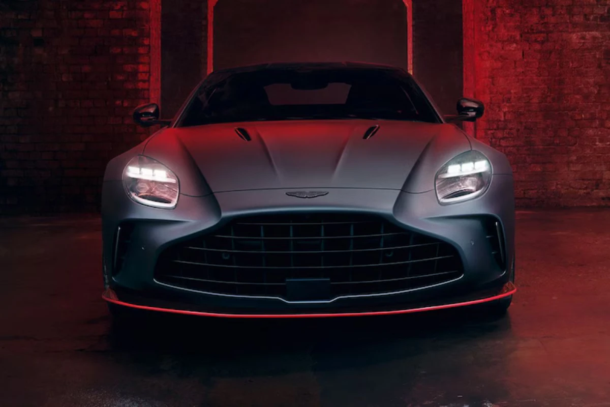 Aston Martin Vantage S Voorkant met Matrix LED Koplampen