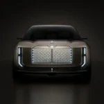 Bentley EXP 15 Frontaal Aanzicht met Revolutionaire Verticale LED Koplampen