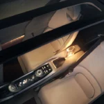 Bentley EXP 15 Revolutionair Vleugelvormig Dashboard Ontwerp