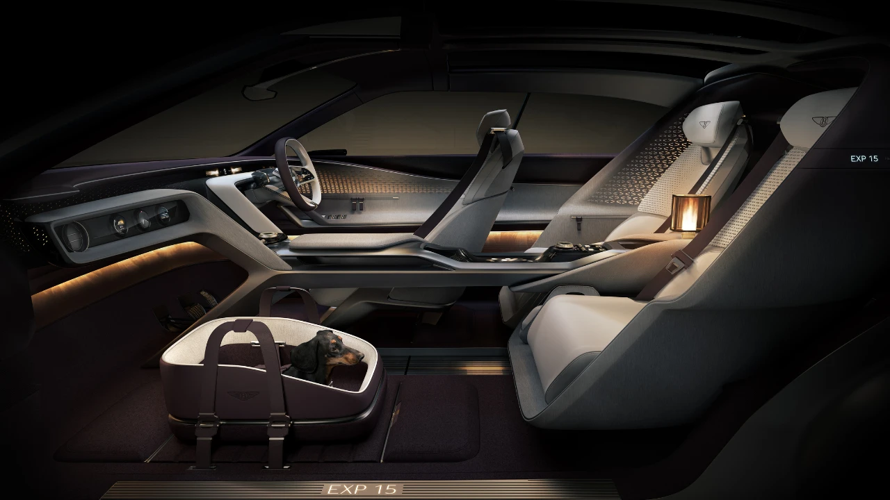 Bentley EXP 15 Veelzijdig Interieur met Huisdiervriendelijk Ontwerp