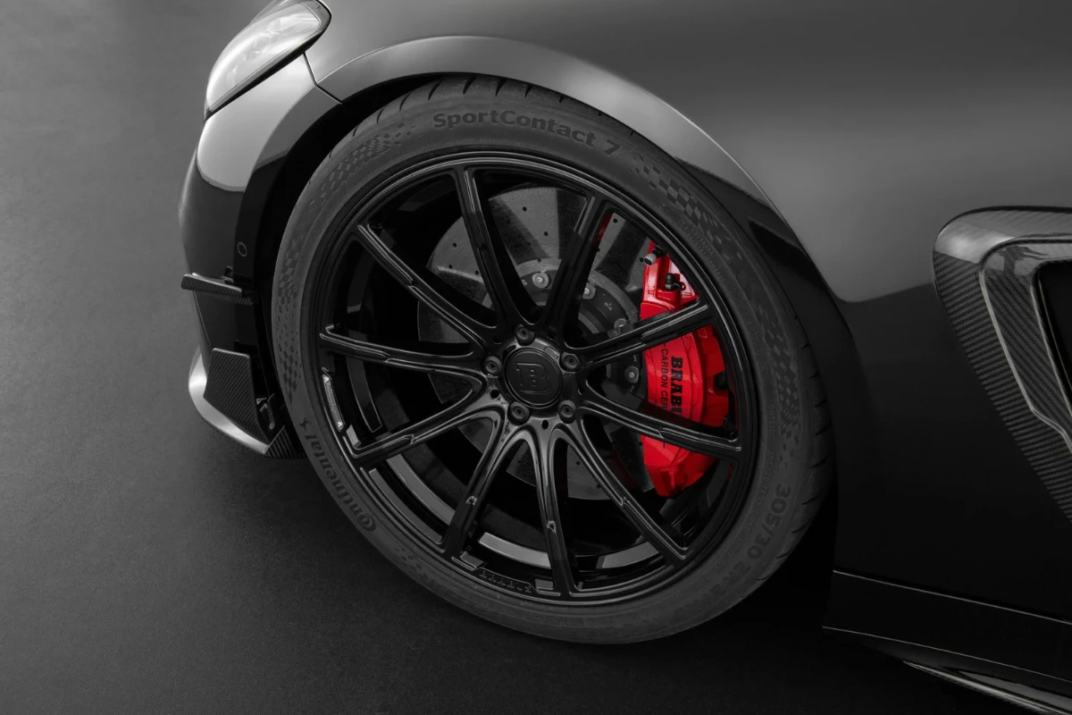 Brabus 1000 Gesmede Monoblock Z Wiel met Rode Remklauw