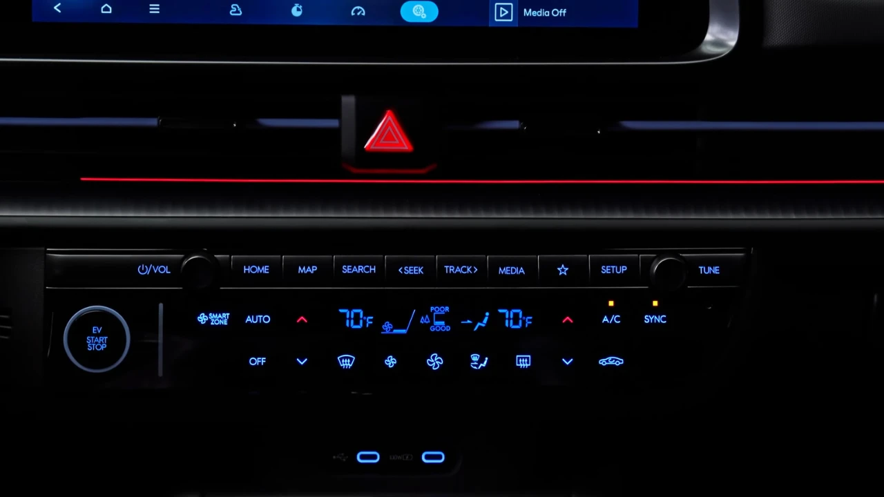 Hyundai Ioniq 6 N Klimaatregeling en Media Center - Geïntegreerde Systeem Bedieningselementen