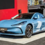 MG IM5 Elektrische Sedan in Prachtig Blauw op Goodwood Festival of Speed