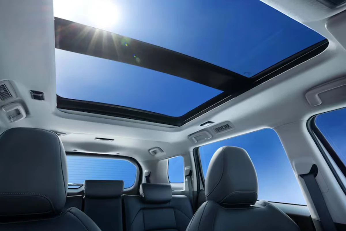 Mitsubishi Destinator Panorama Zonnedak - Premium Interieur Luxe