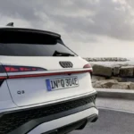 2025 Audi Q3 Sportback Wit Achterdetail LED-Achterlichten Q3-Badge