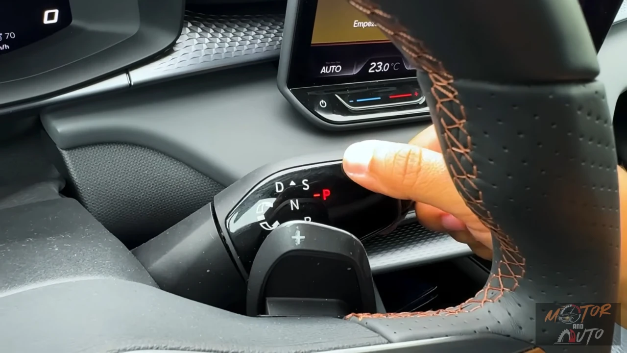 2025 Cupra Terramar DSG Versnellingskiezer en Bediening