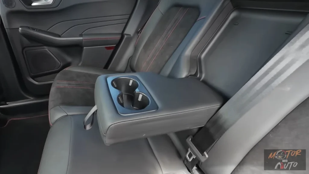 2025 Ford Kuga Achter Middenconsole met Bekerhouders