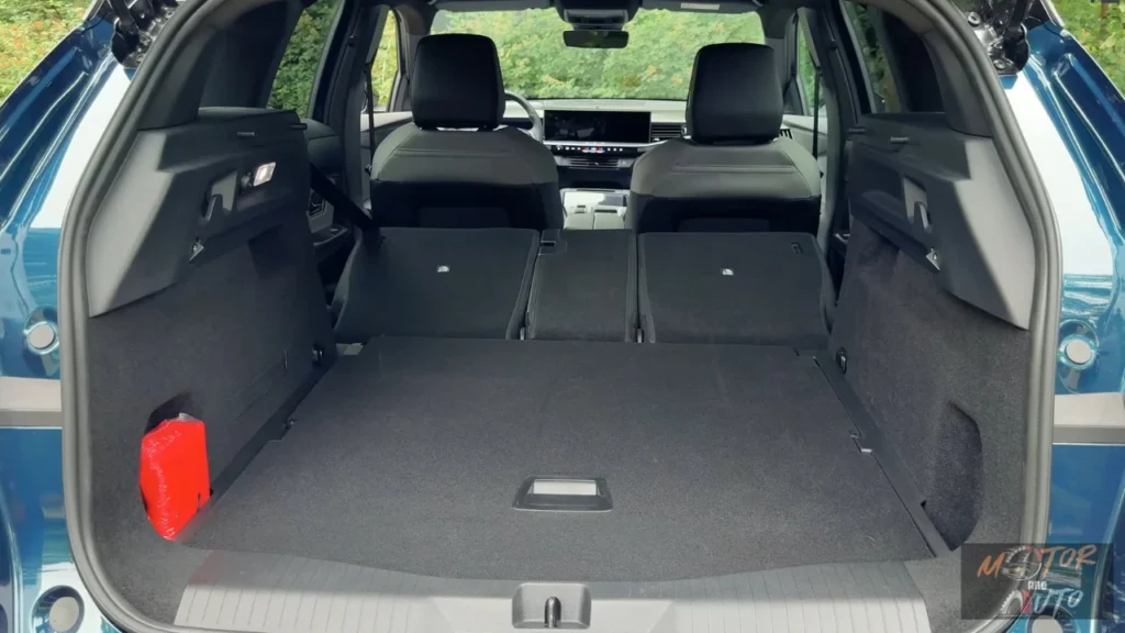 Uitgebreide laadruimte met maximaal 1.645 liter capaciteit en plat neergeklapte achterstoelen voor groot item transport