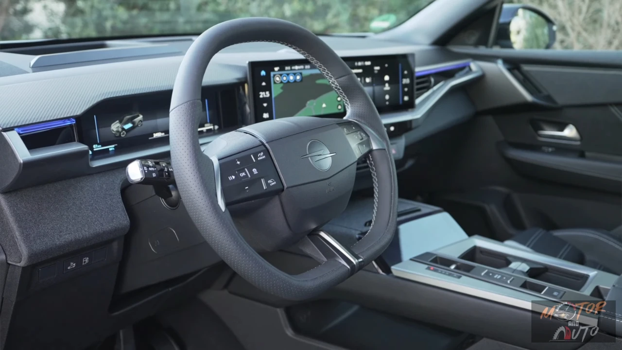 2025 Opel Grandland Zijaanzicht van de bestuurder